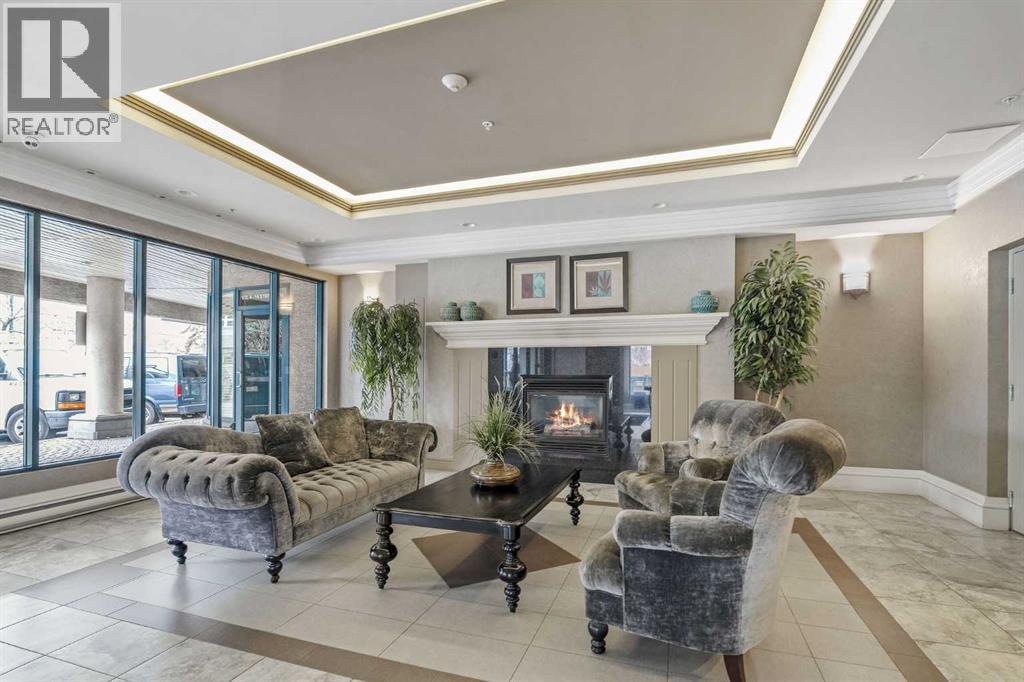 Single Family House for Sale in    Street NW Hillhurst Calgary 