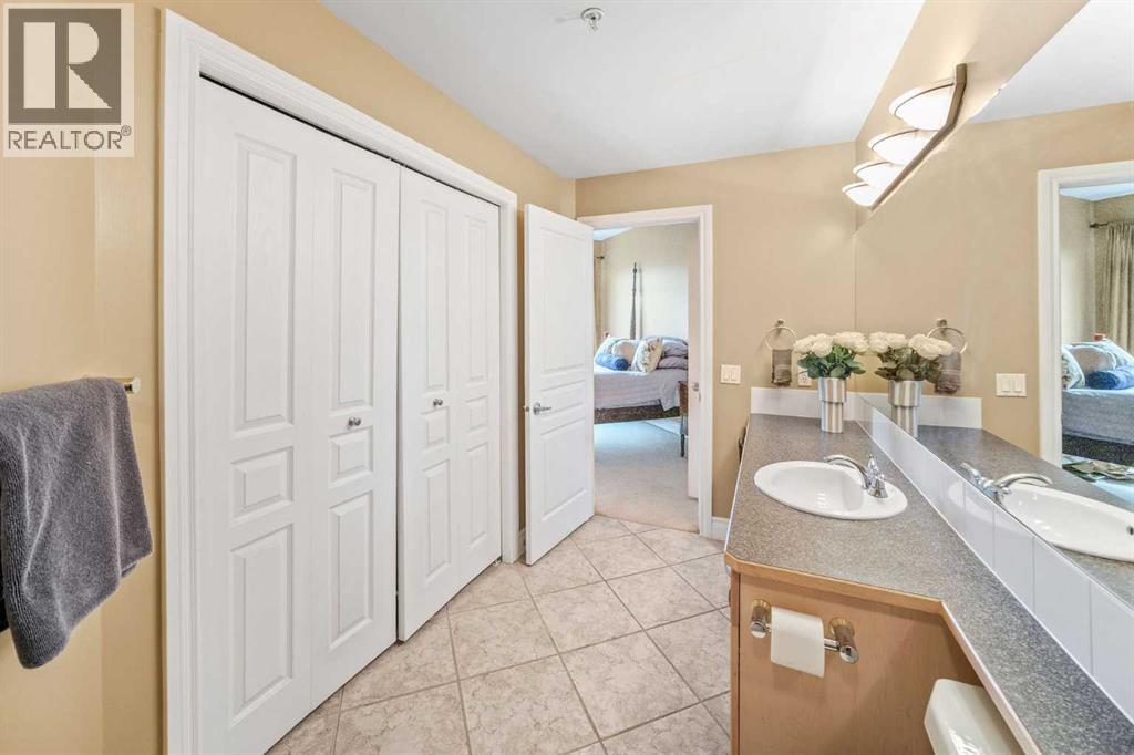 Single Family House for Sale in    Street NW Hillhurst Calgary 