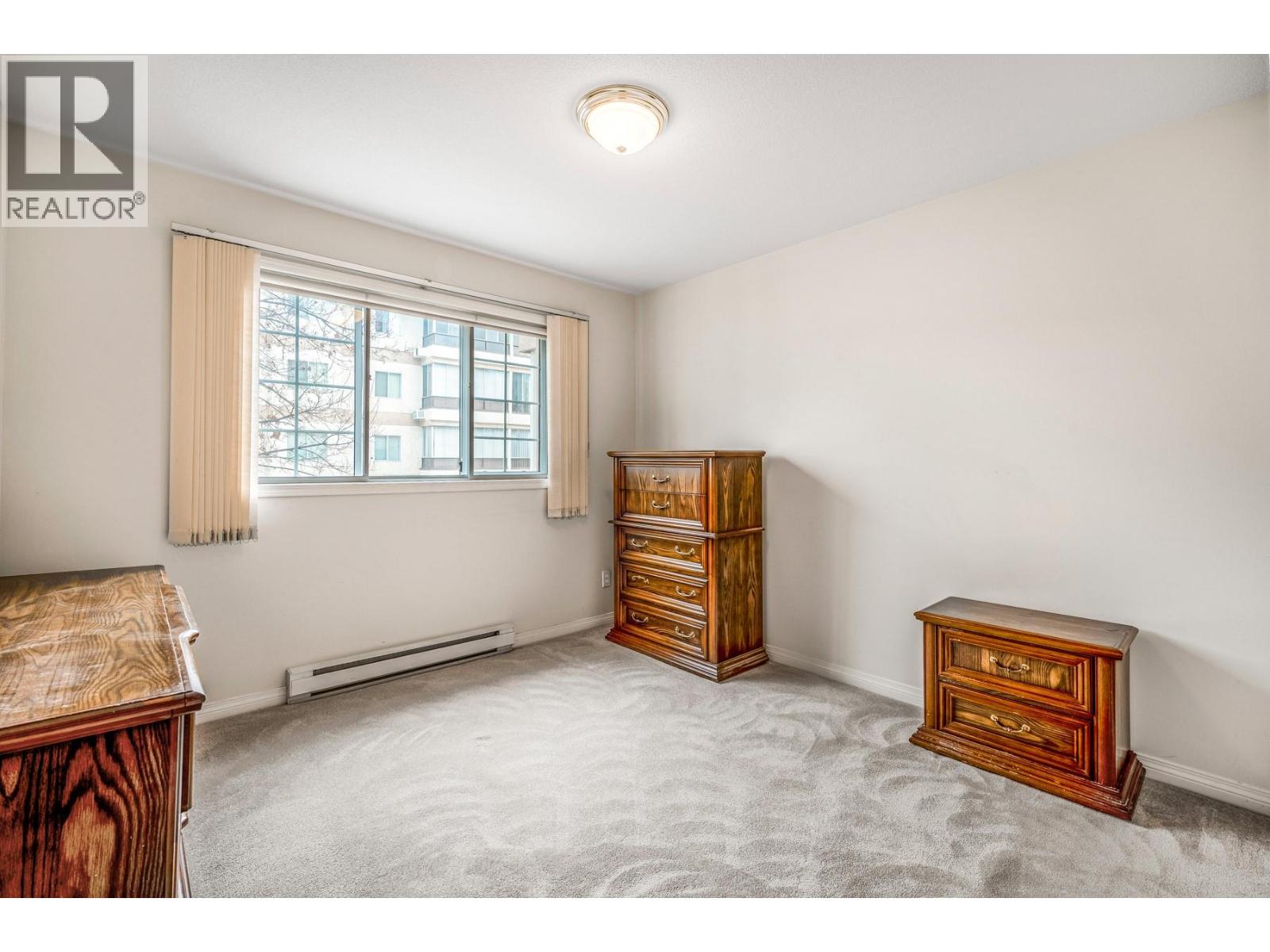 102 1055 Lawrence Avenue, Kelowna