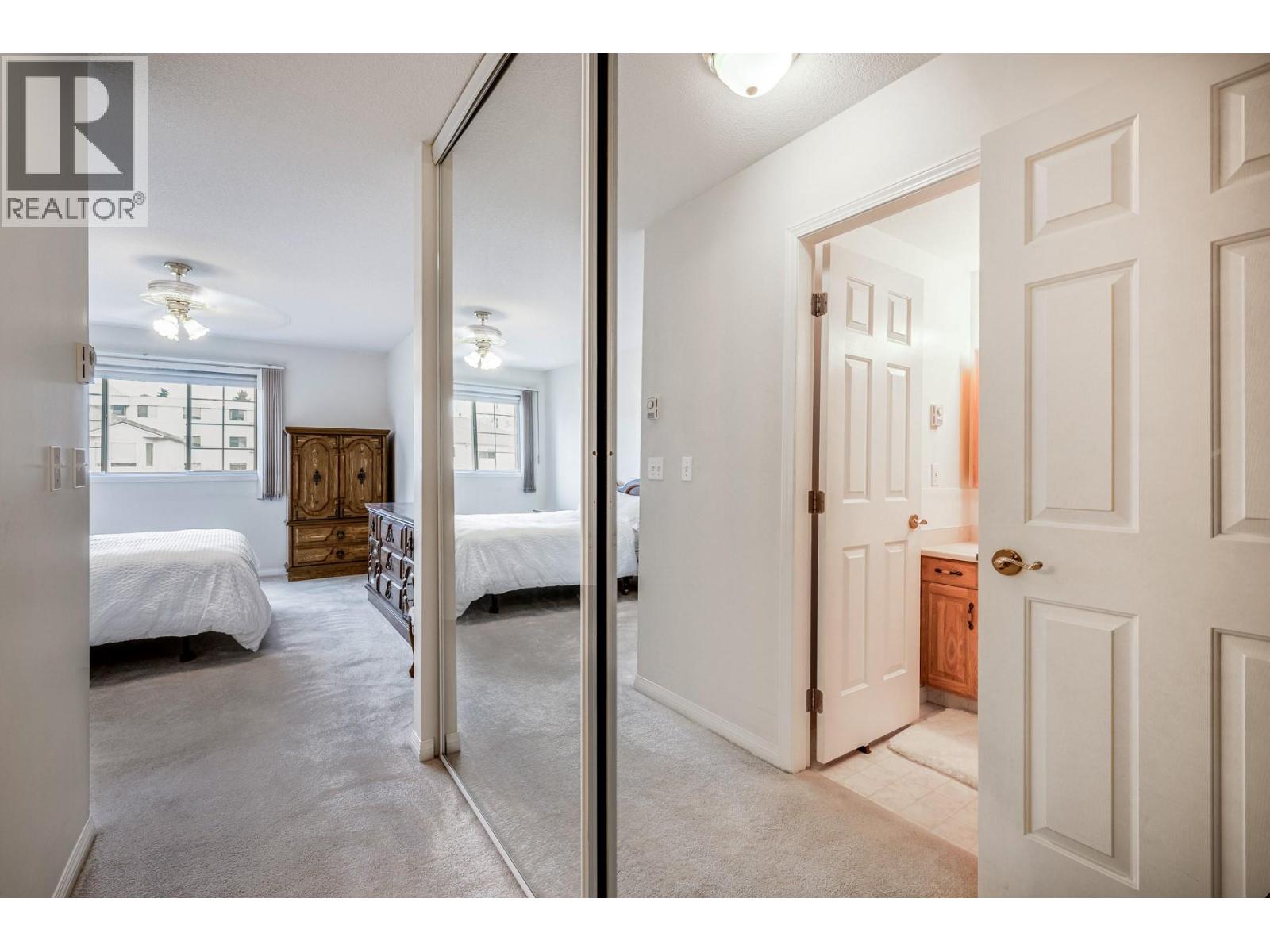 102 1055 Lawrence Avenue, Kelowna