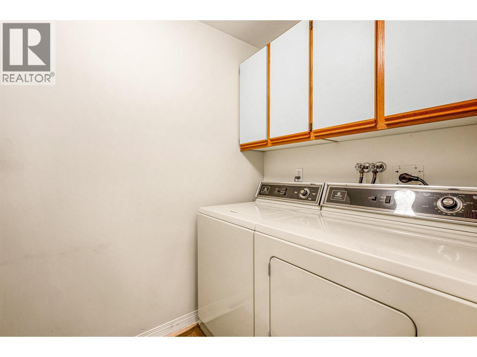 102 1055 Lawrence Avenue, Kelowna