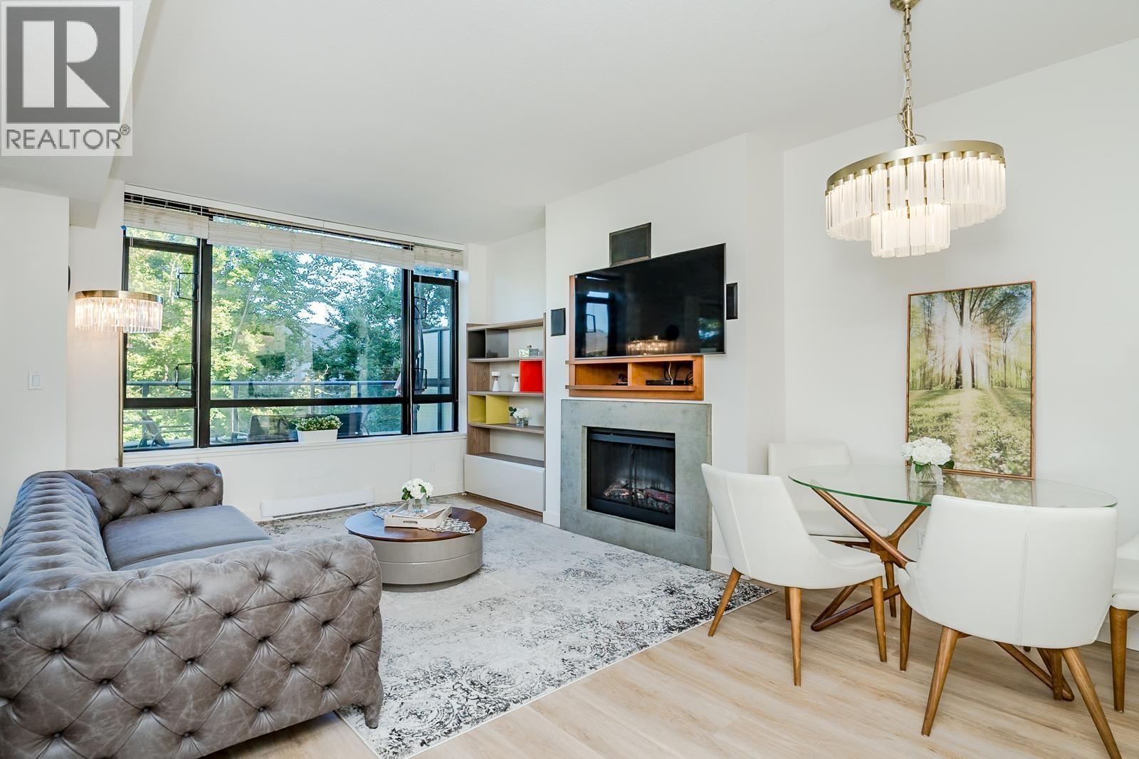 22 6233 KATSURA STREET, Richmond