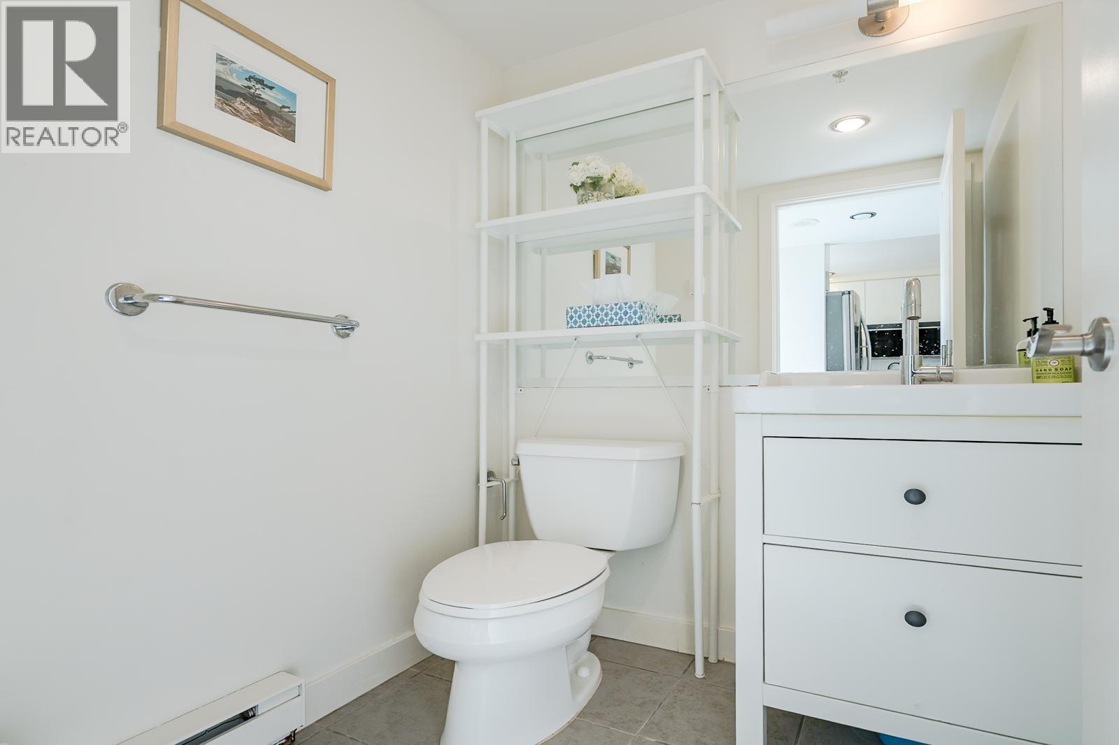 22 6233 KATSURA STREET, Richmond