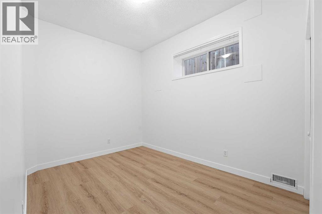 Single Family House Bi-level for Sale in  Copperstone Terrace SE Copperfield Calgary 