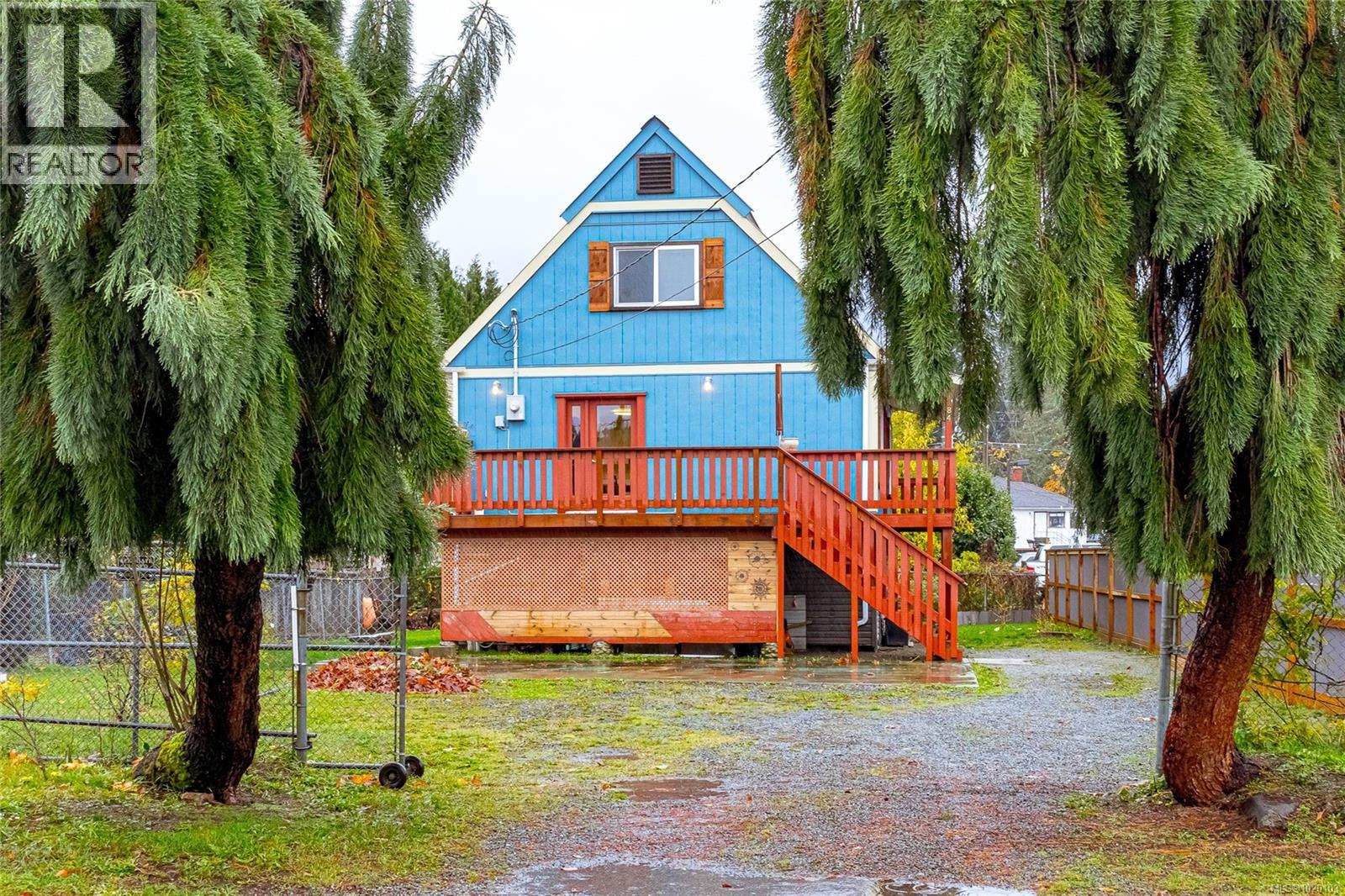 84 Lakeview Ave, Lake Cowichan