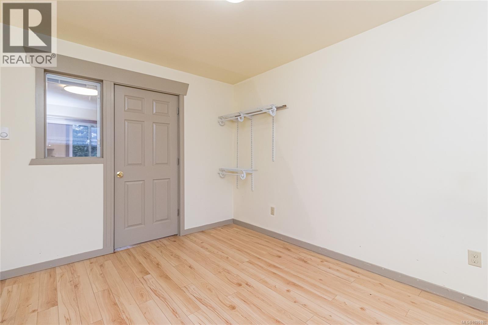 84 Lakeview Ave, Lake Cowichan