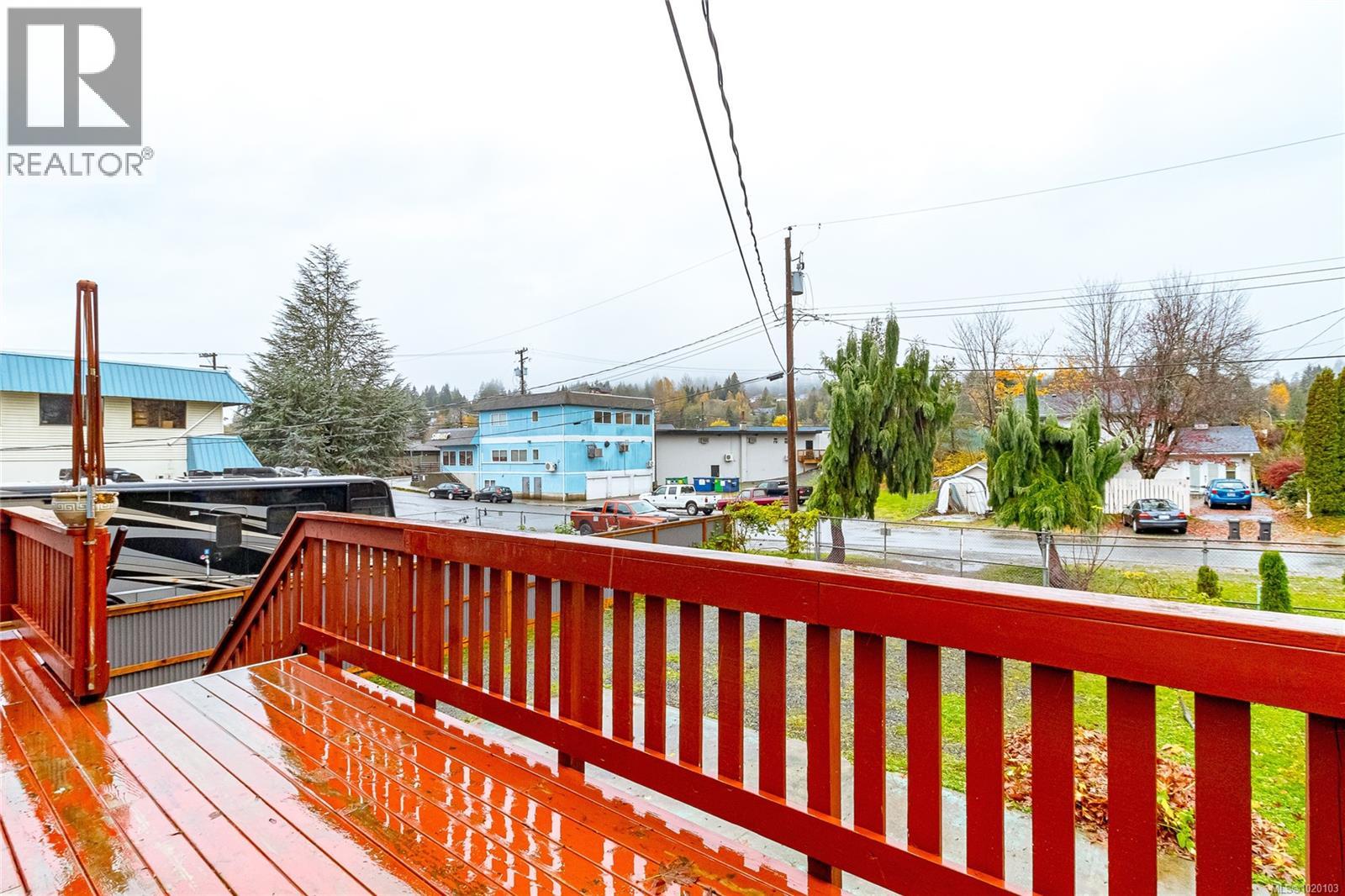 84 Lakeview Ave, Lake Cowichan