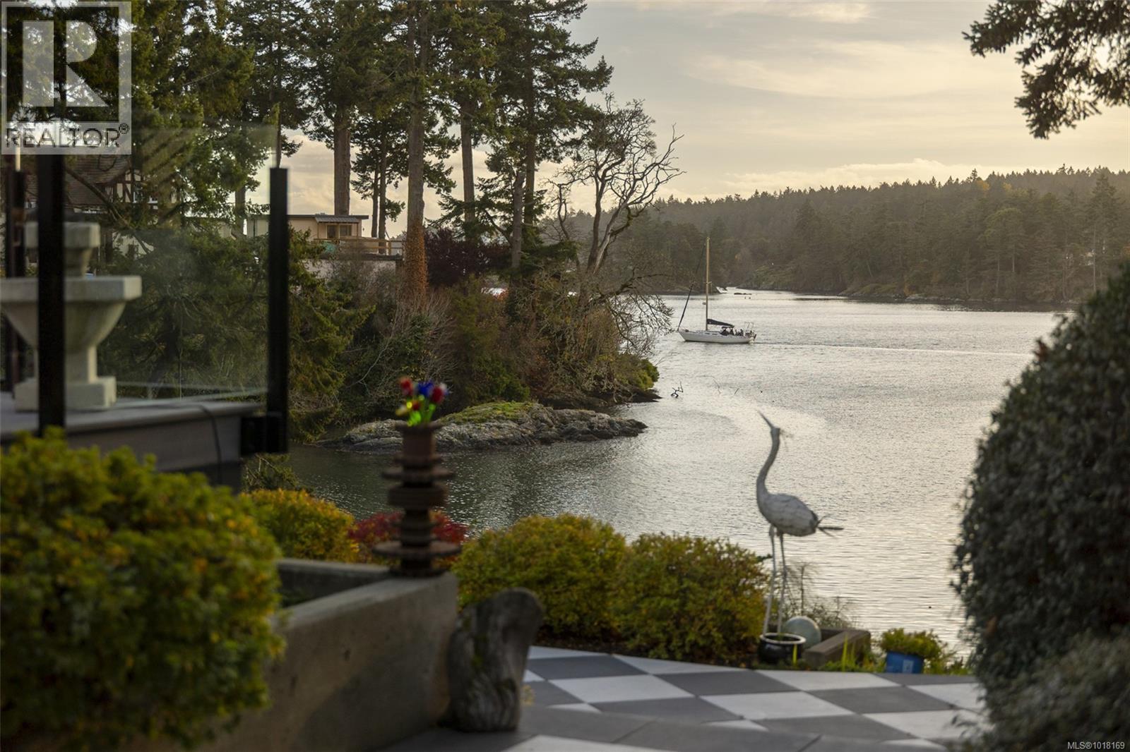 41 Tovey Cres, View Royal