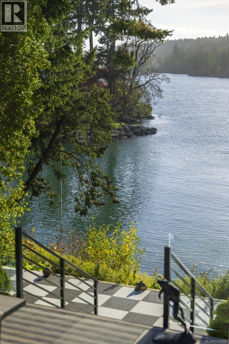 41 Tovey Cres, View Royal