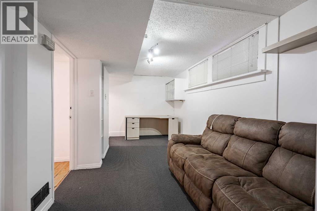 Office for Sale in   Avenue SW Sunalta Calgary 