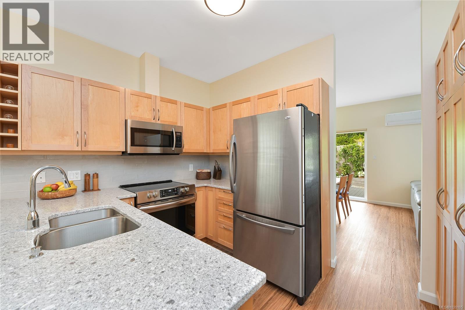 1967 POLO PARK Crt, Central Saanich