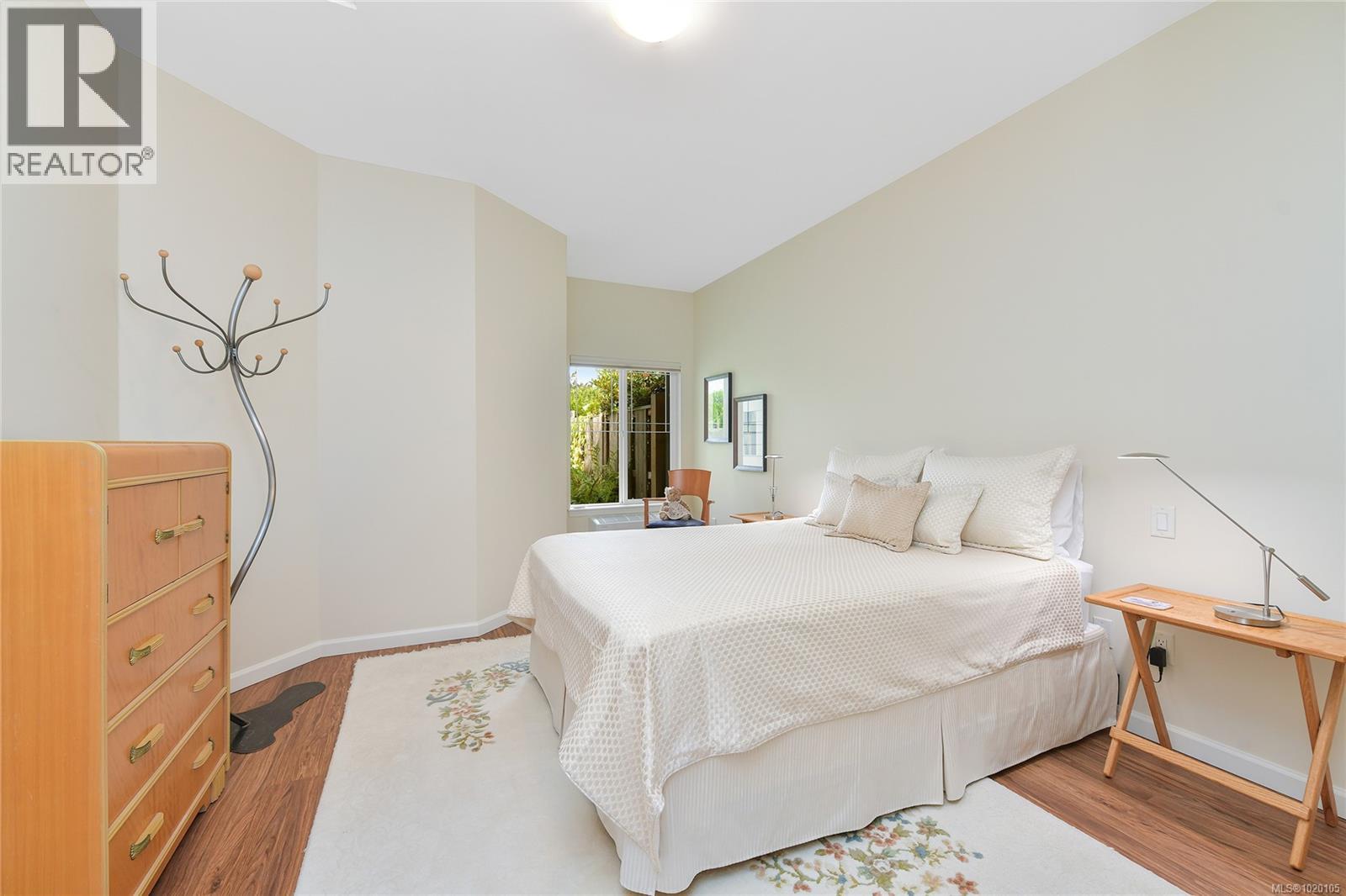 1967 POLO PARK Crt, Central Saanich