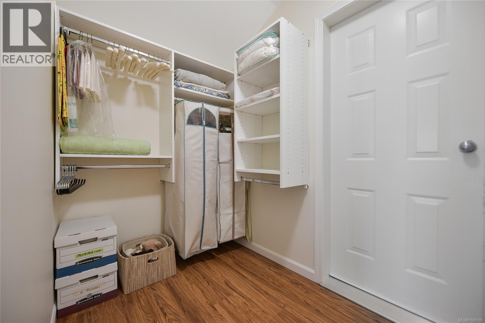 1967 POLO PARK Crt, Central Saanich