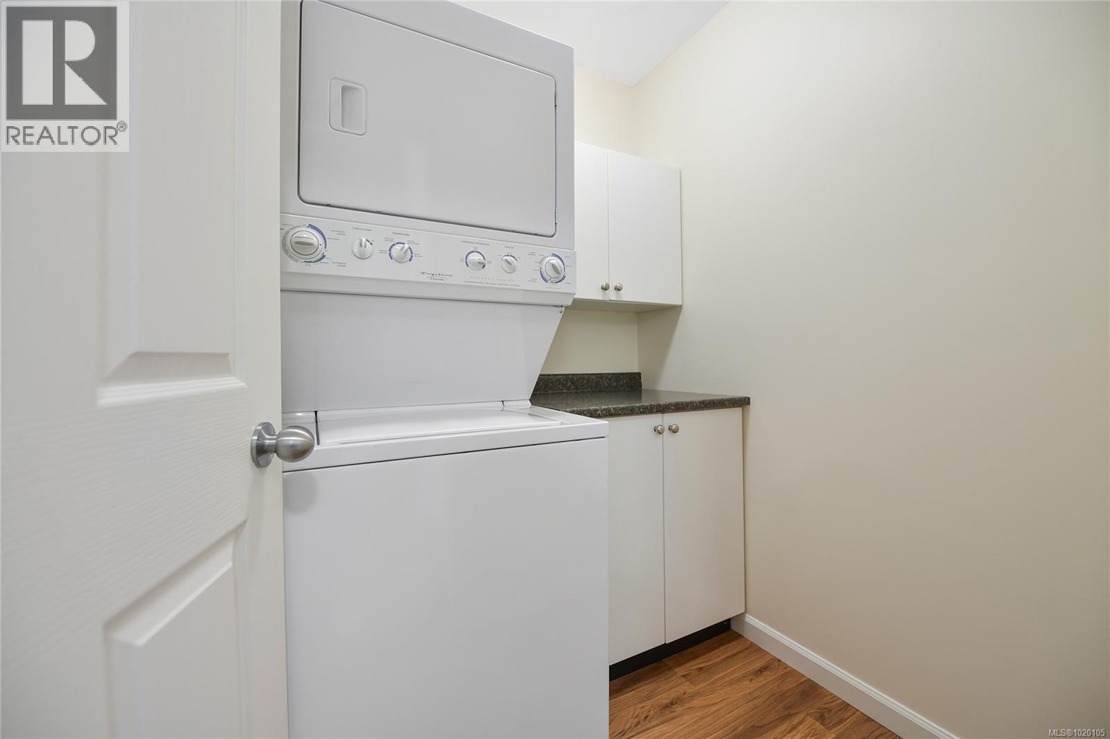 1967 POLO PARK Crt, Central Saanich