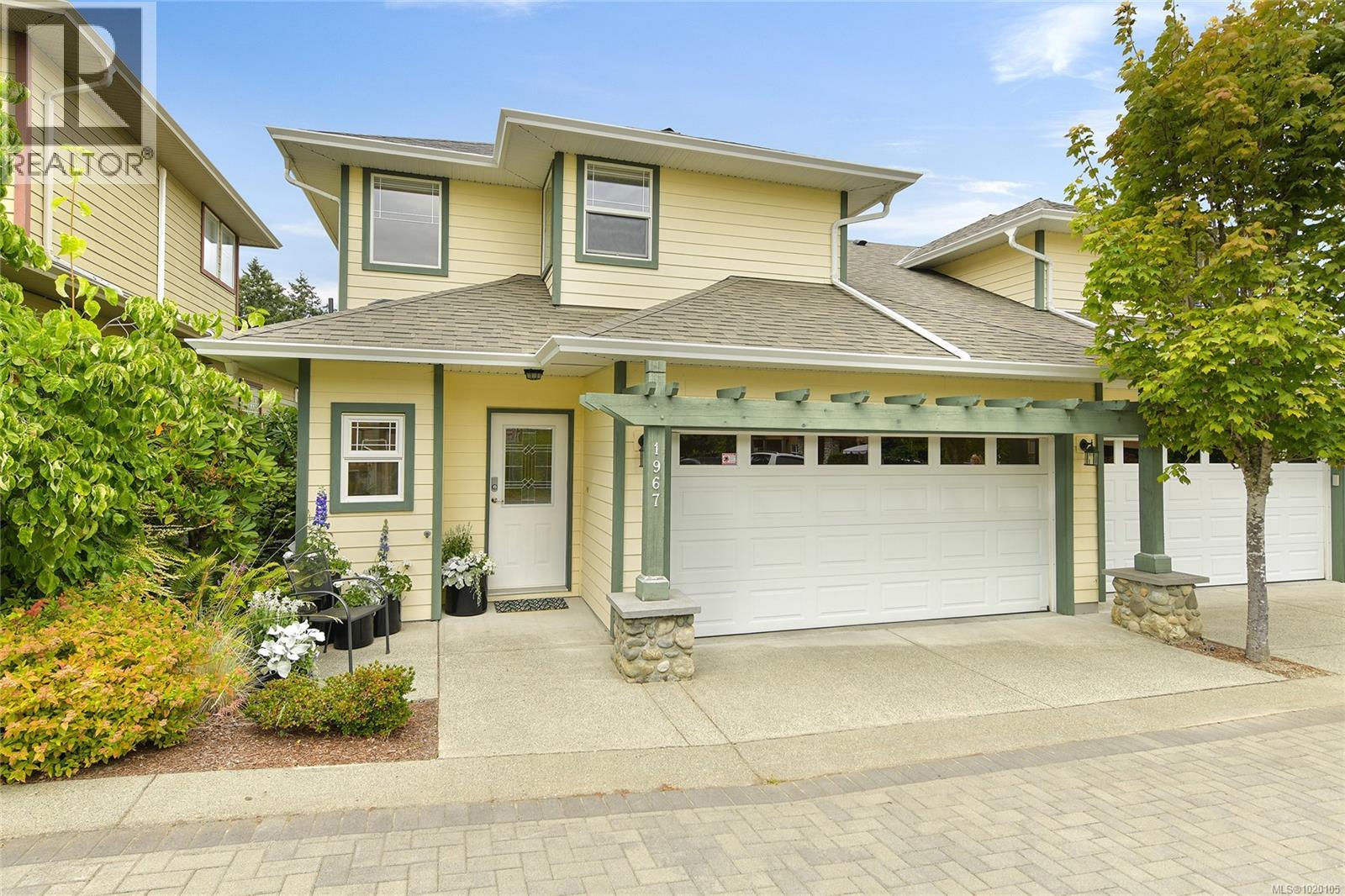 1967 POLO PARK Crt, Central Saanich