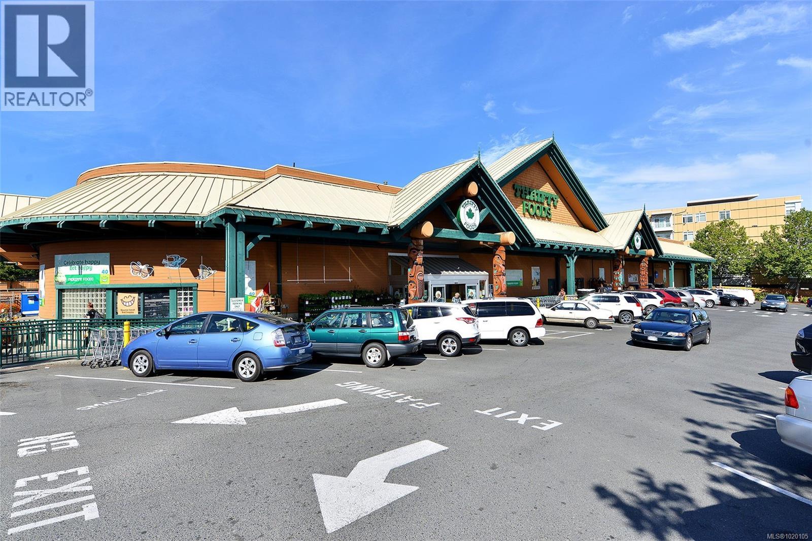 1967 POLO PARK Crt, Central Saanich