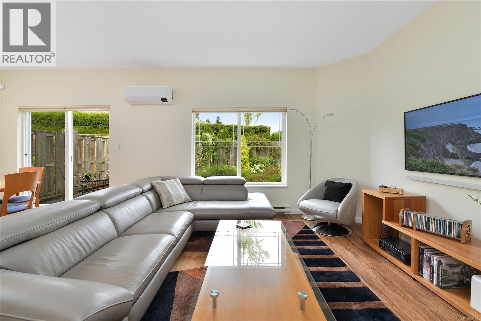 1967 POLO PARK Crt, Central Saanich