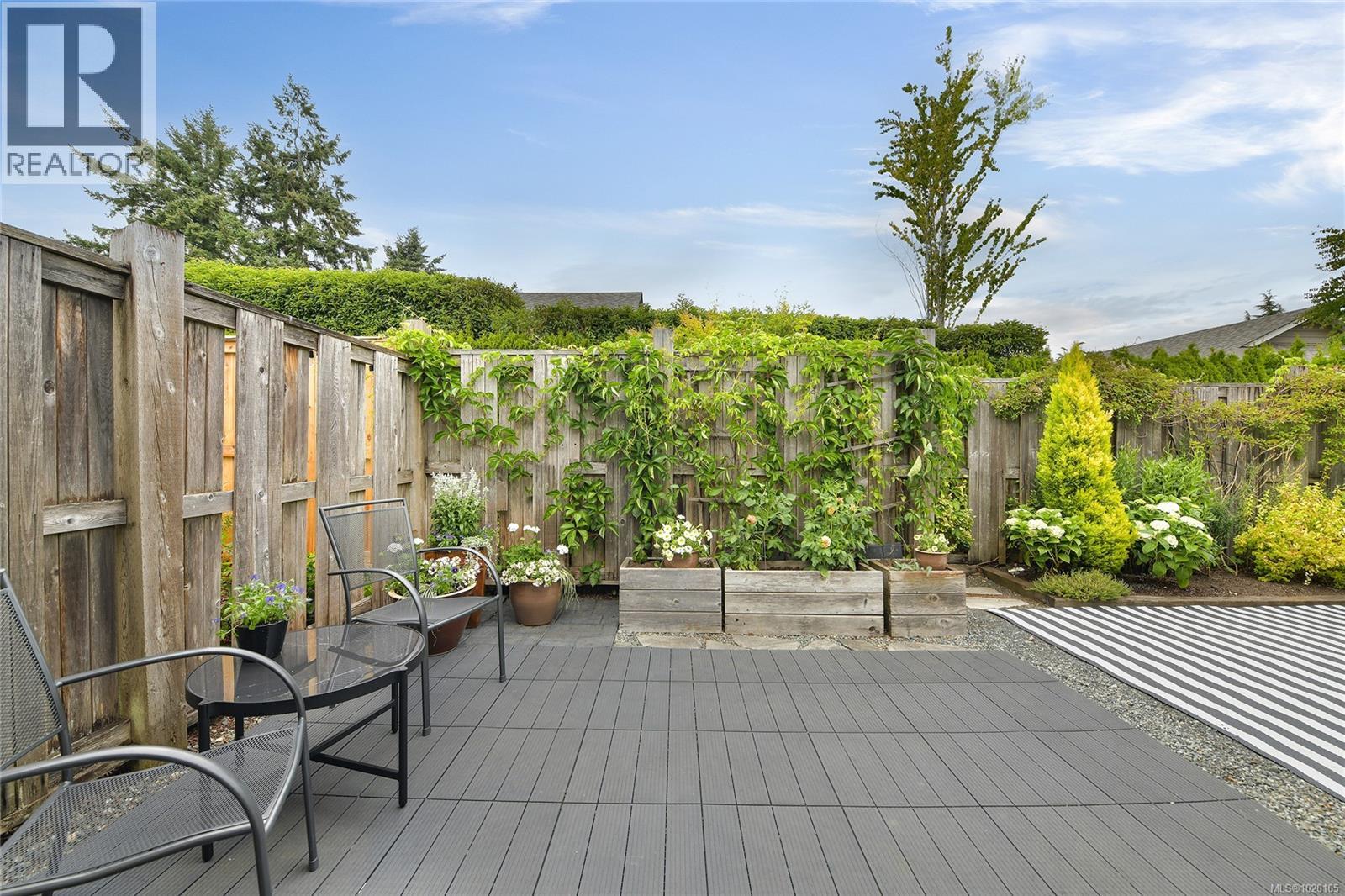 1967 POLO PARK Crt, Central Saanich