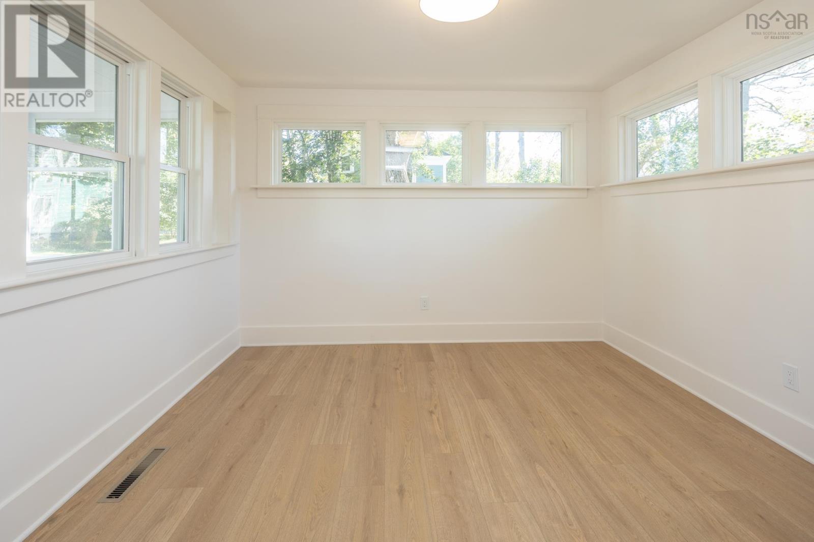 Property 21 of 47 of 19 Cumberland Street