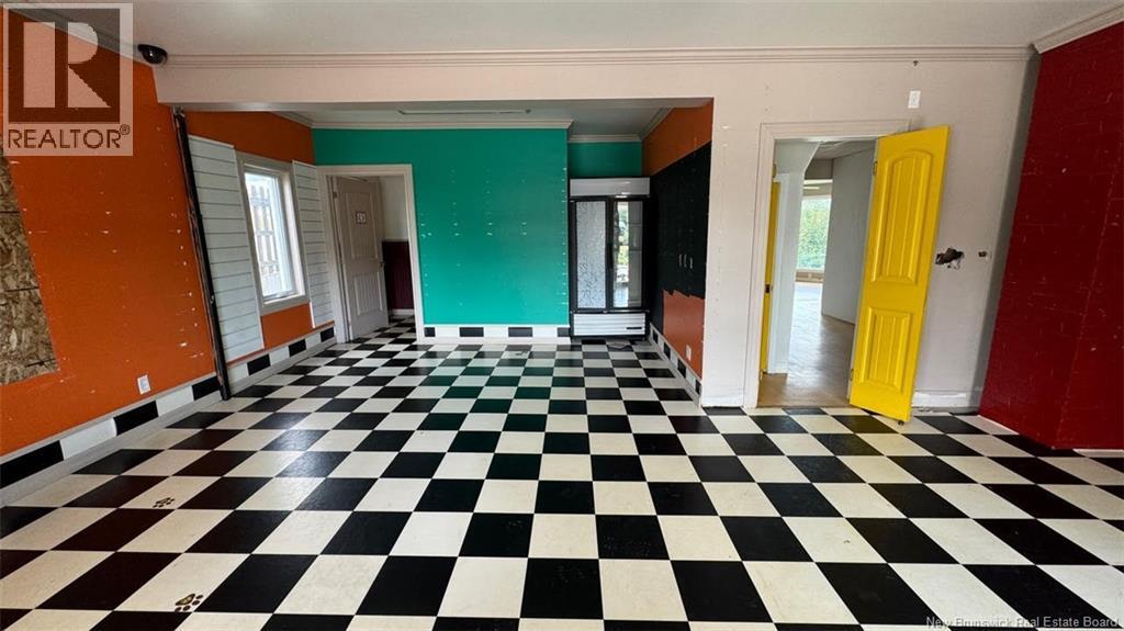 64 BROADWAY BOULEVARD - 3