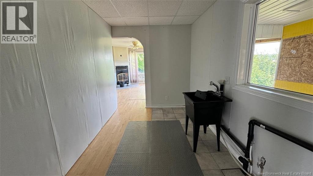 64 BROADWAY BOULEVARD - 6