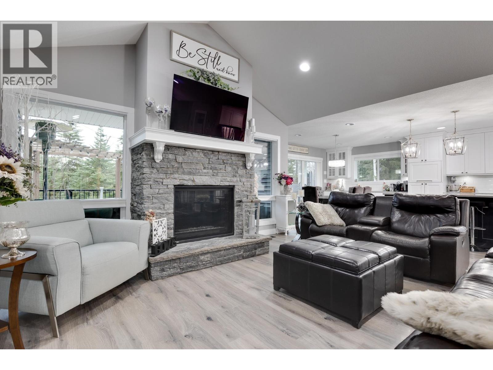 8458 WESTCREST DRIVE, Prince George