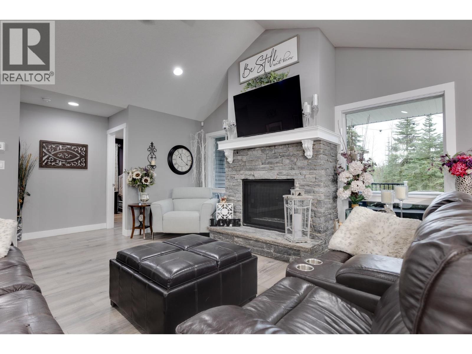 8458 WESTCREST DRIVE - 5