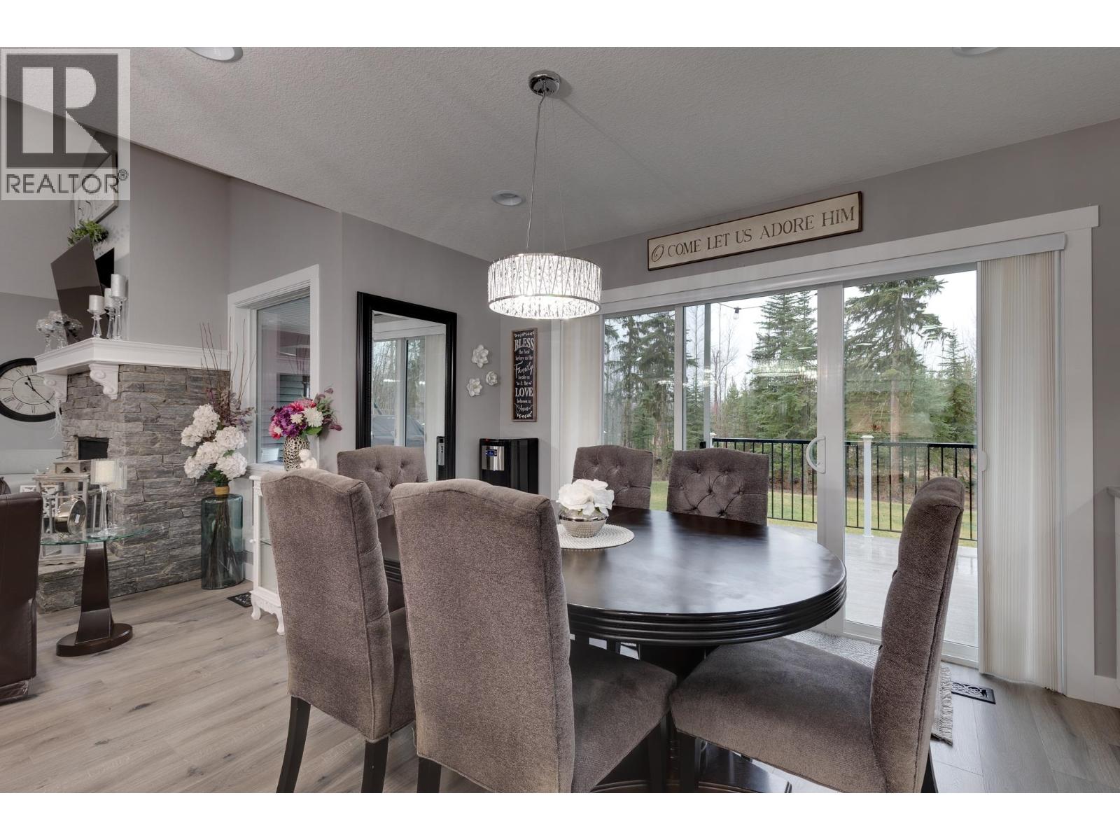 8458 WESTCREST DRIVE - 14