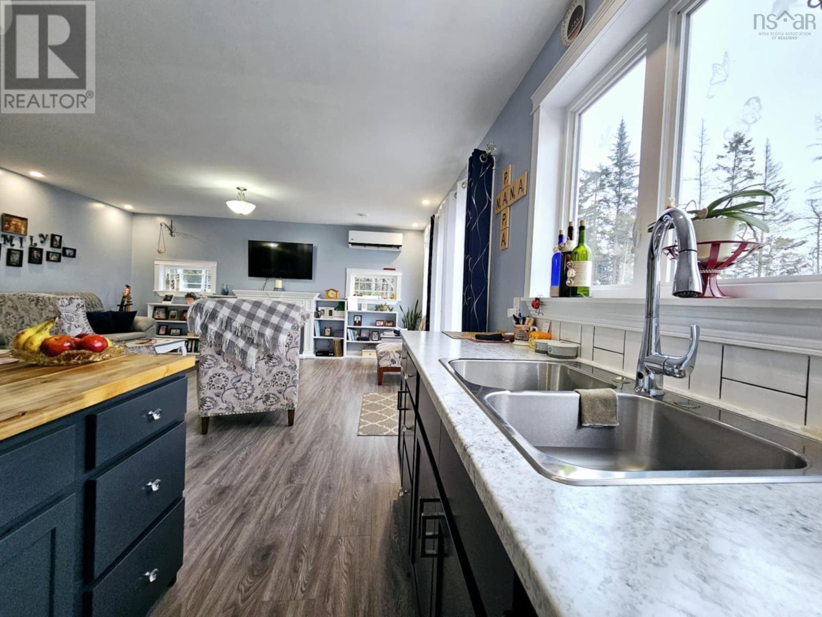 Property 18 of 48 of 99 Cross Road