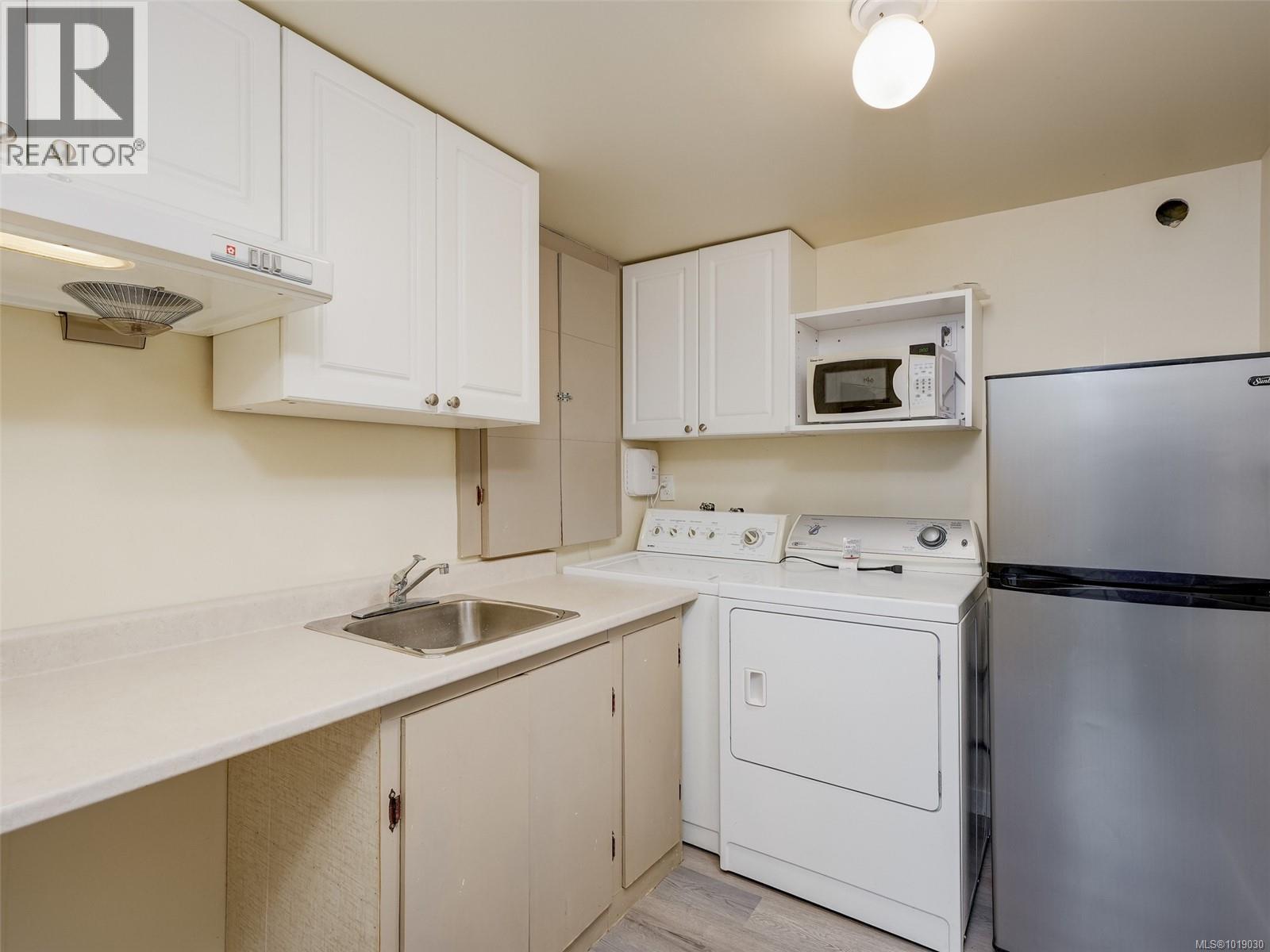 45 3987 Gordon Head Rd, Saanich