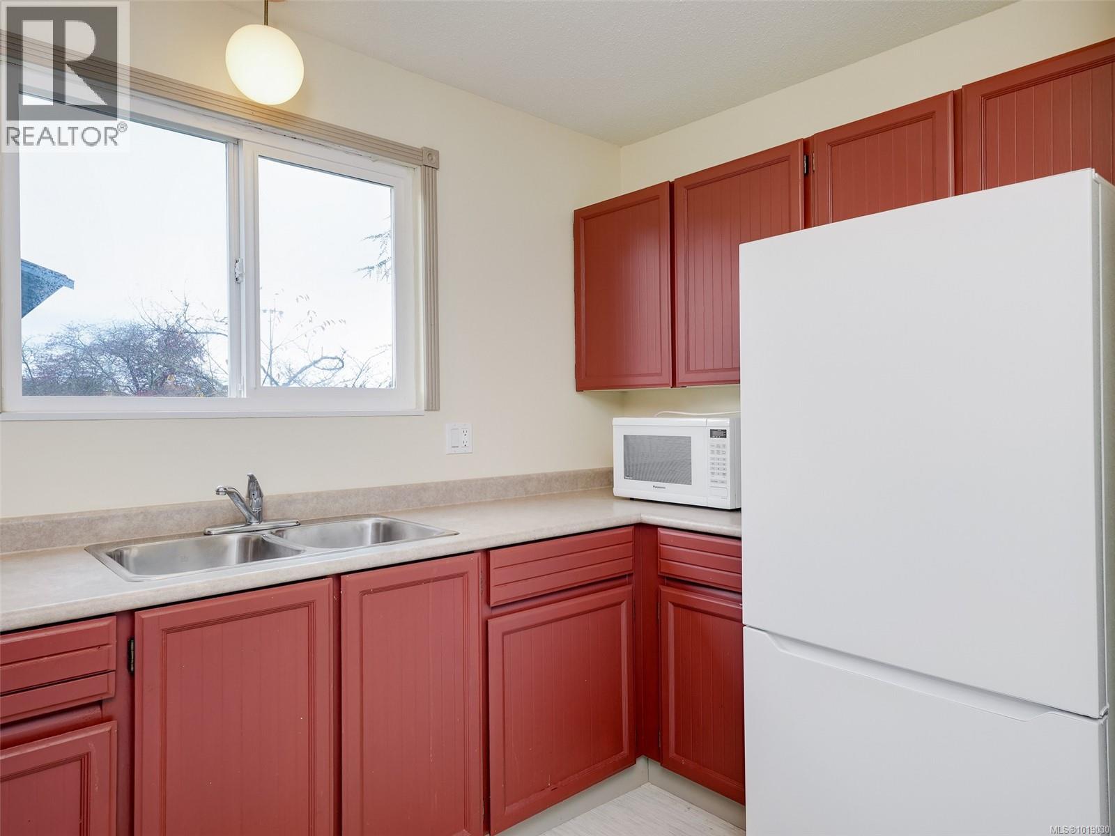 45 3987 Gordon Head Rd, Saanich