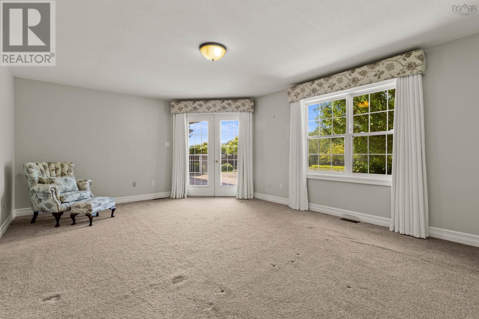 Property 18 of 46 of 25 Chase Road