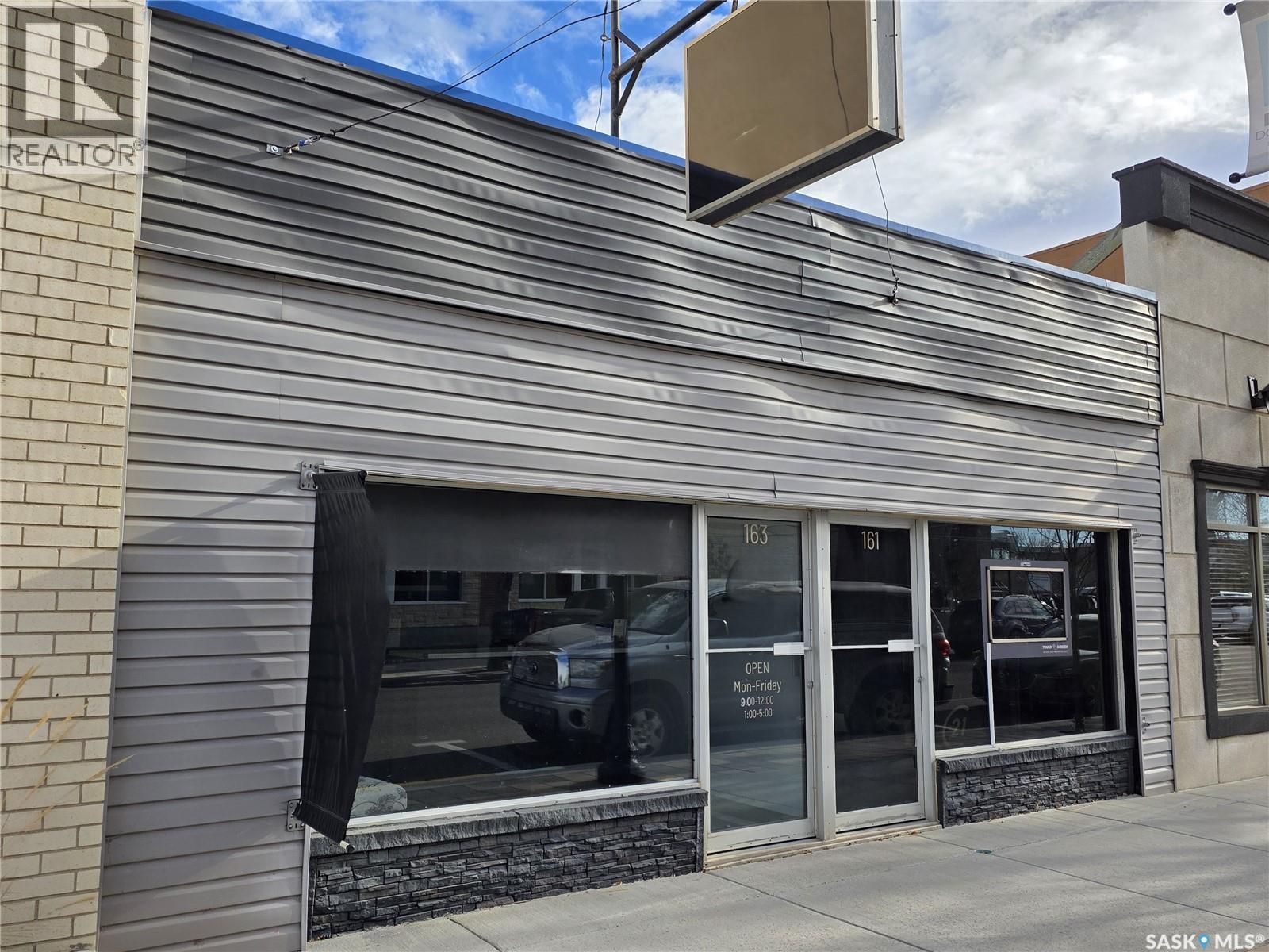 163 1st AVENUE NE, Swift Current, Saskatchewan