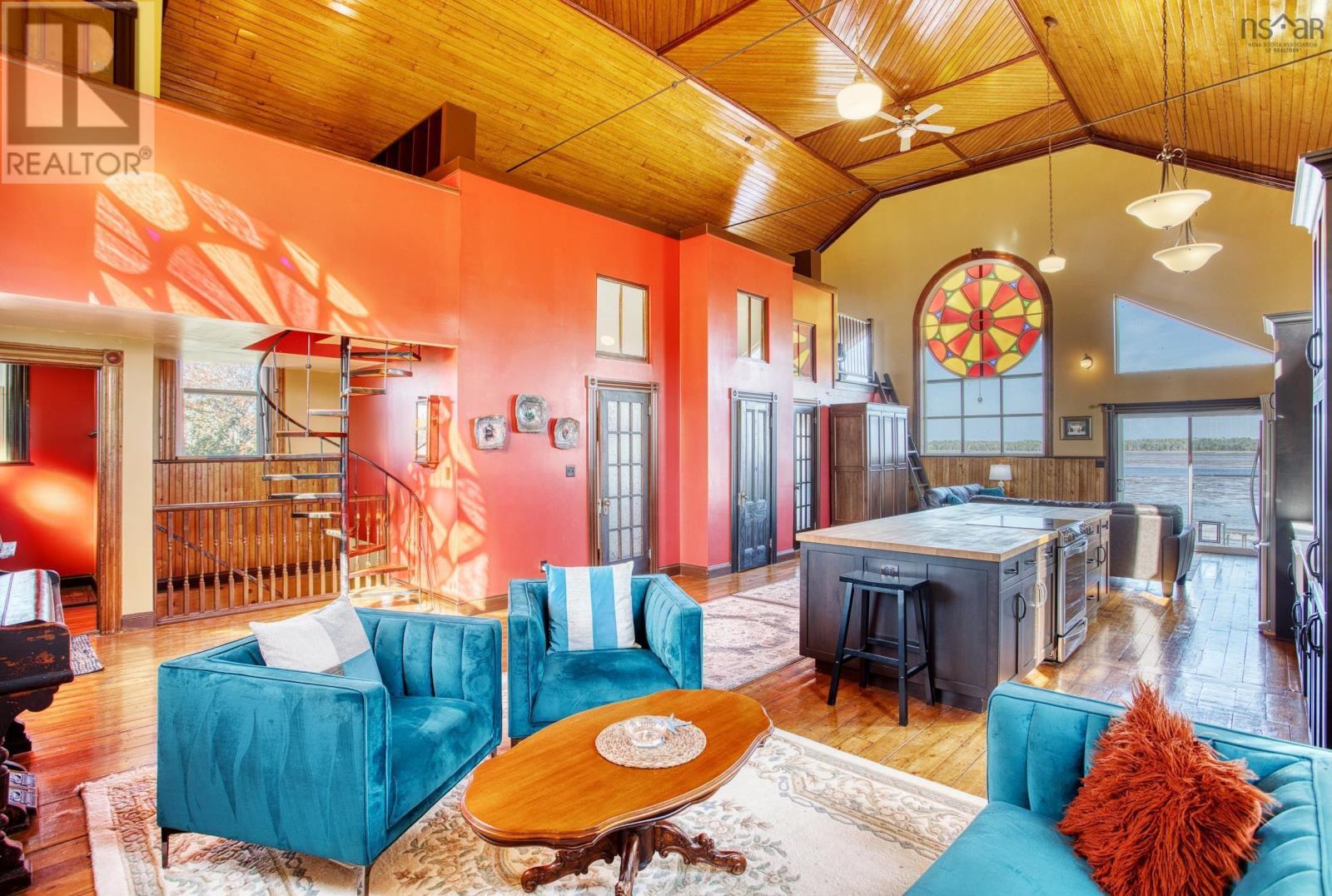 Property 13 of 51 of 13297 Highway 6