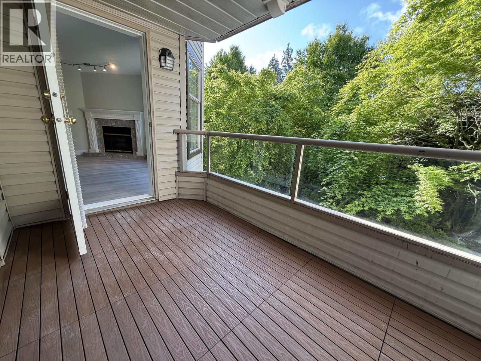 206 1955 SUFFOLK AVENUE, Port Coquitlam