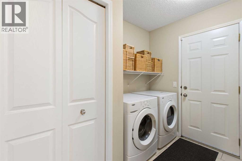 Single Family House for Sale in  Spring Crescent SW Springbank Hill Calgary 