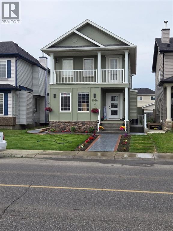 1028 TARADALE Drive NE, Calgary, Alberta