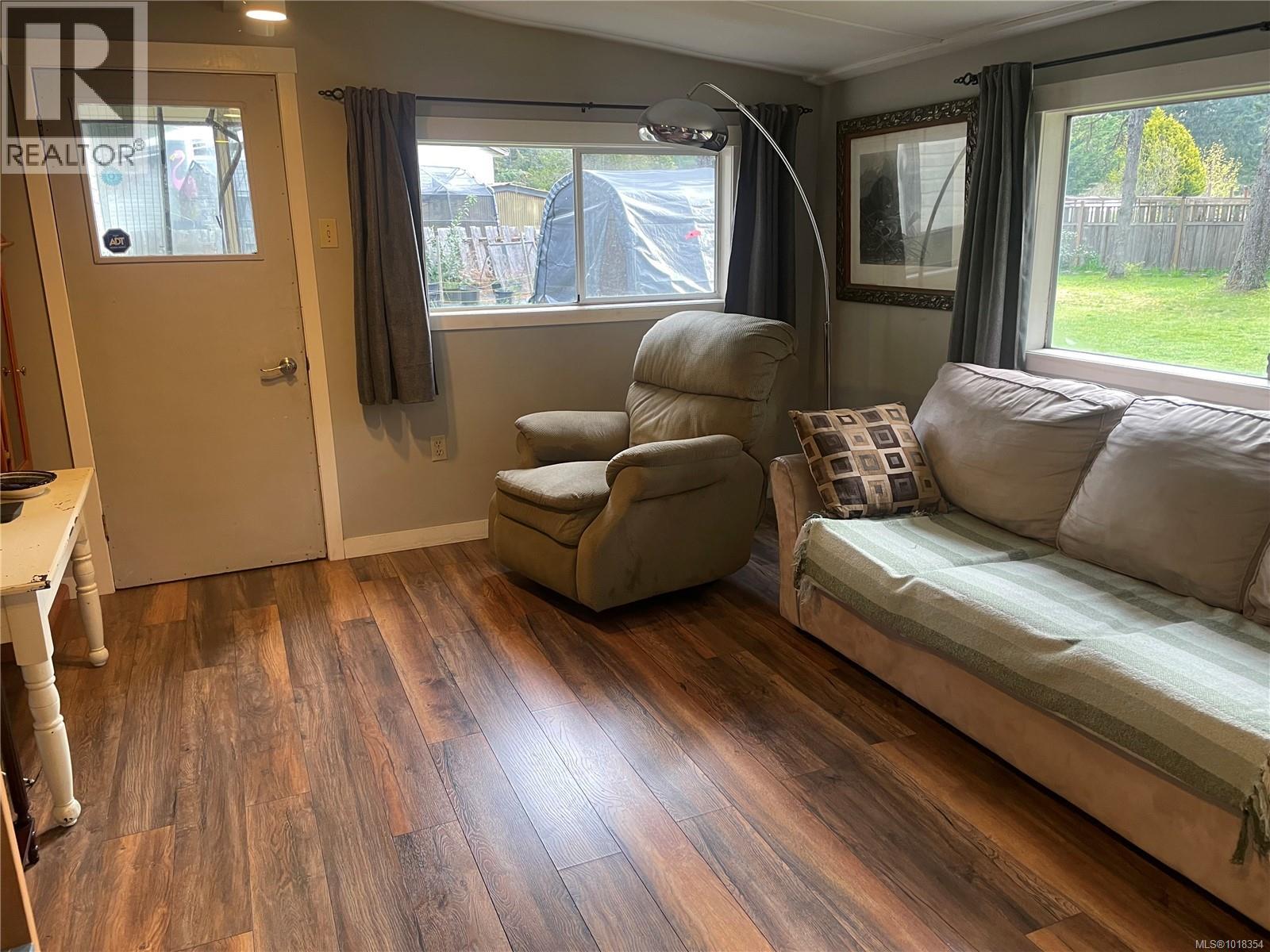 247 Huson Rd, Qualicum Beach