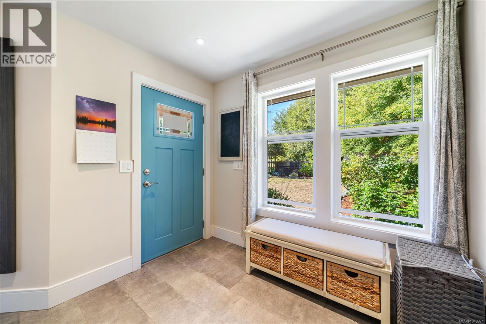  920 Arundel Drive, Saanich