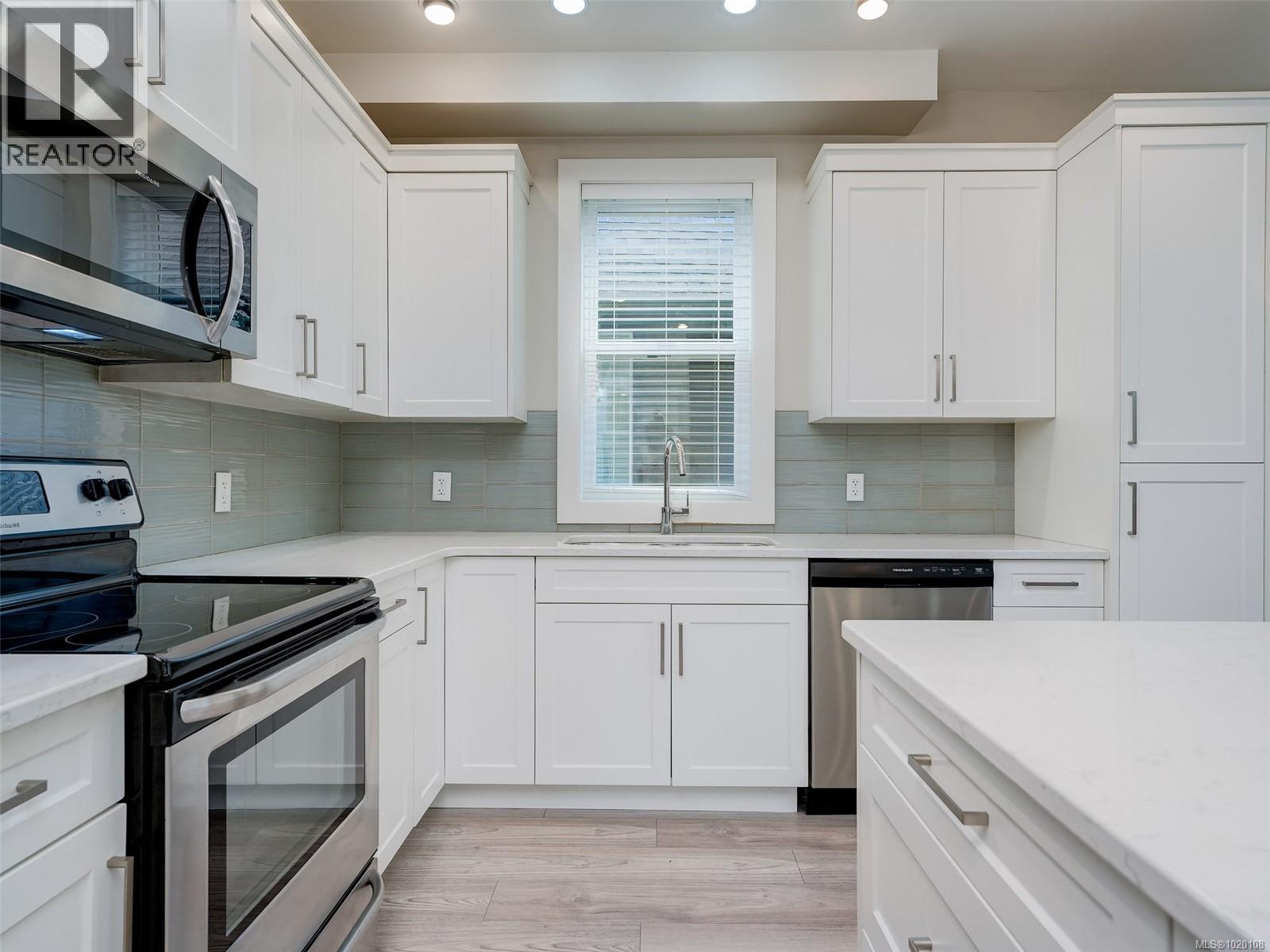 6503 Callumwood Lane, Sooke