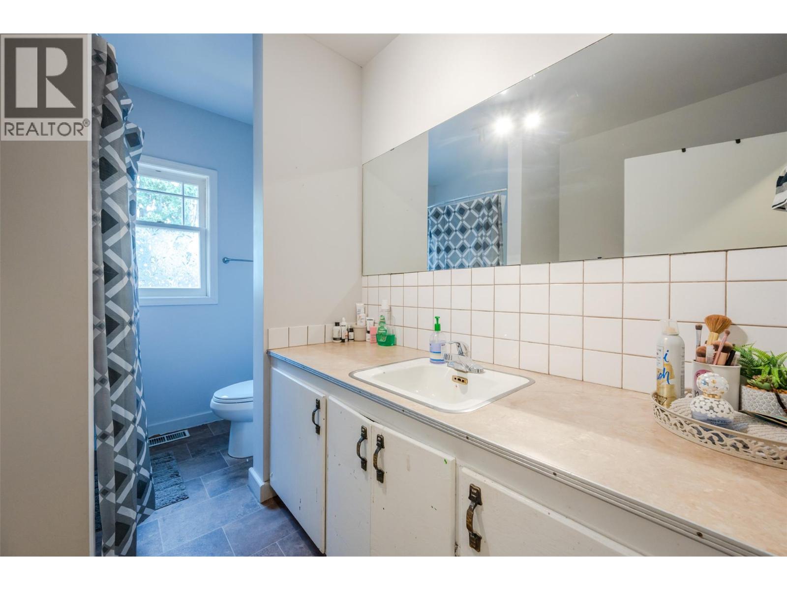 6487 Badger Street, Oliver