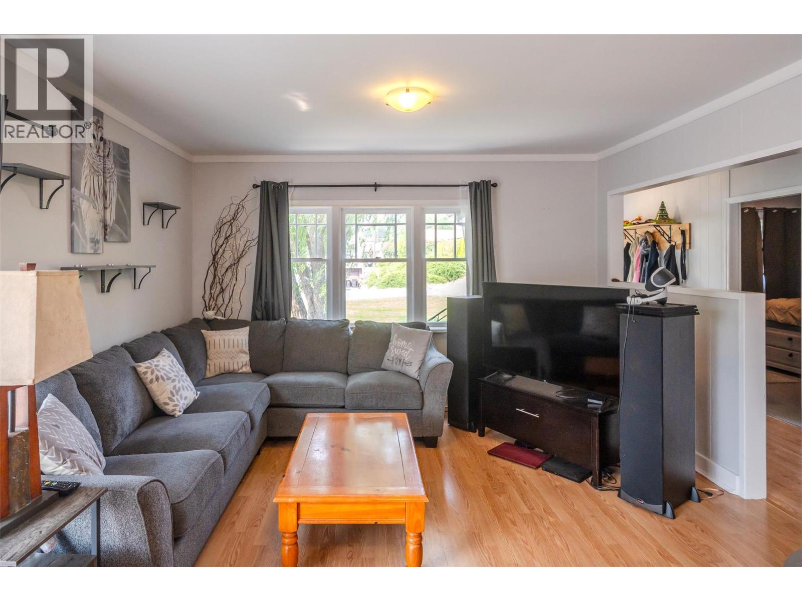 6487 Badger Street, Oliver