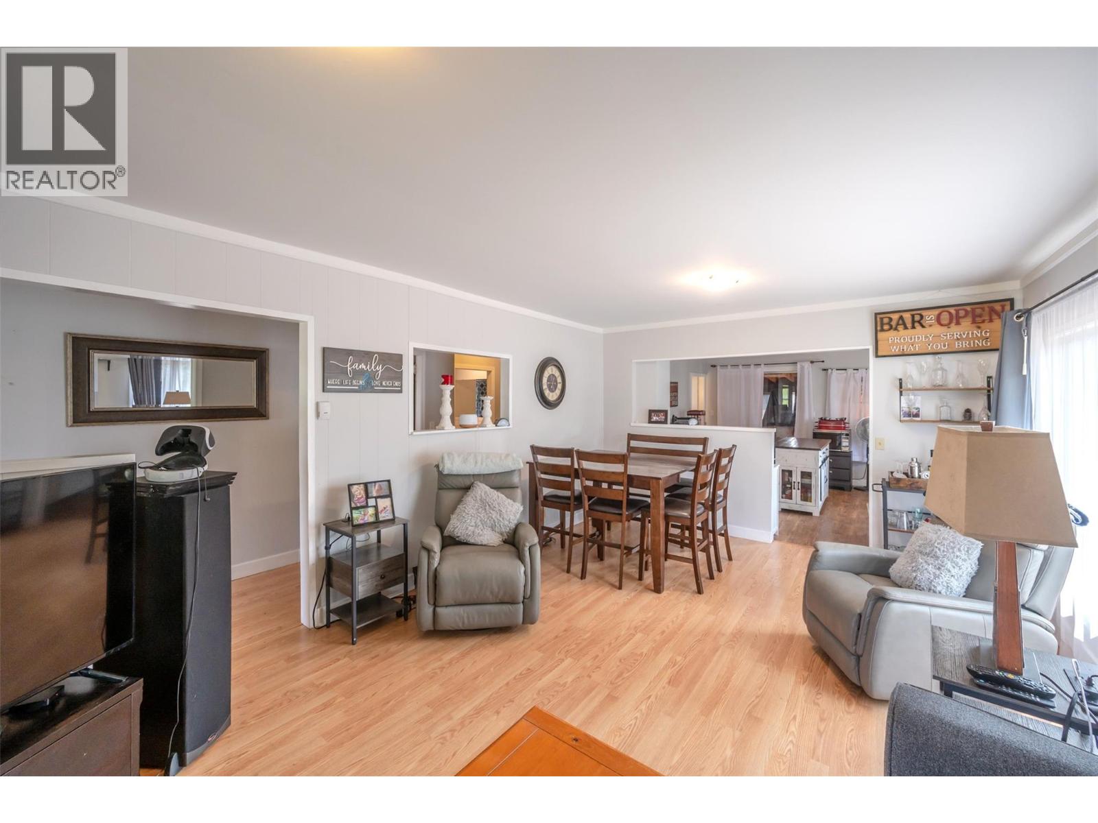 6487 Badger Street, Oliver