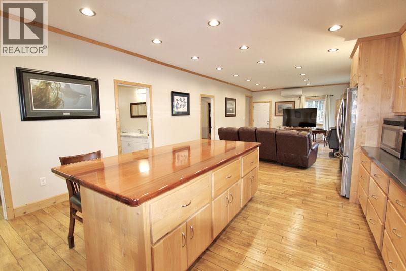 1262 WILLIAMS STREET - 22