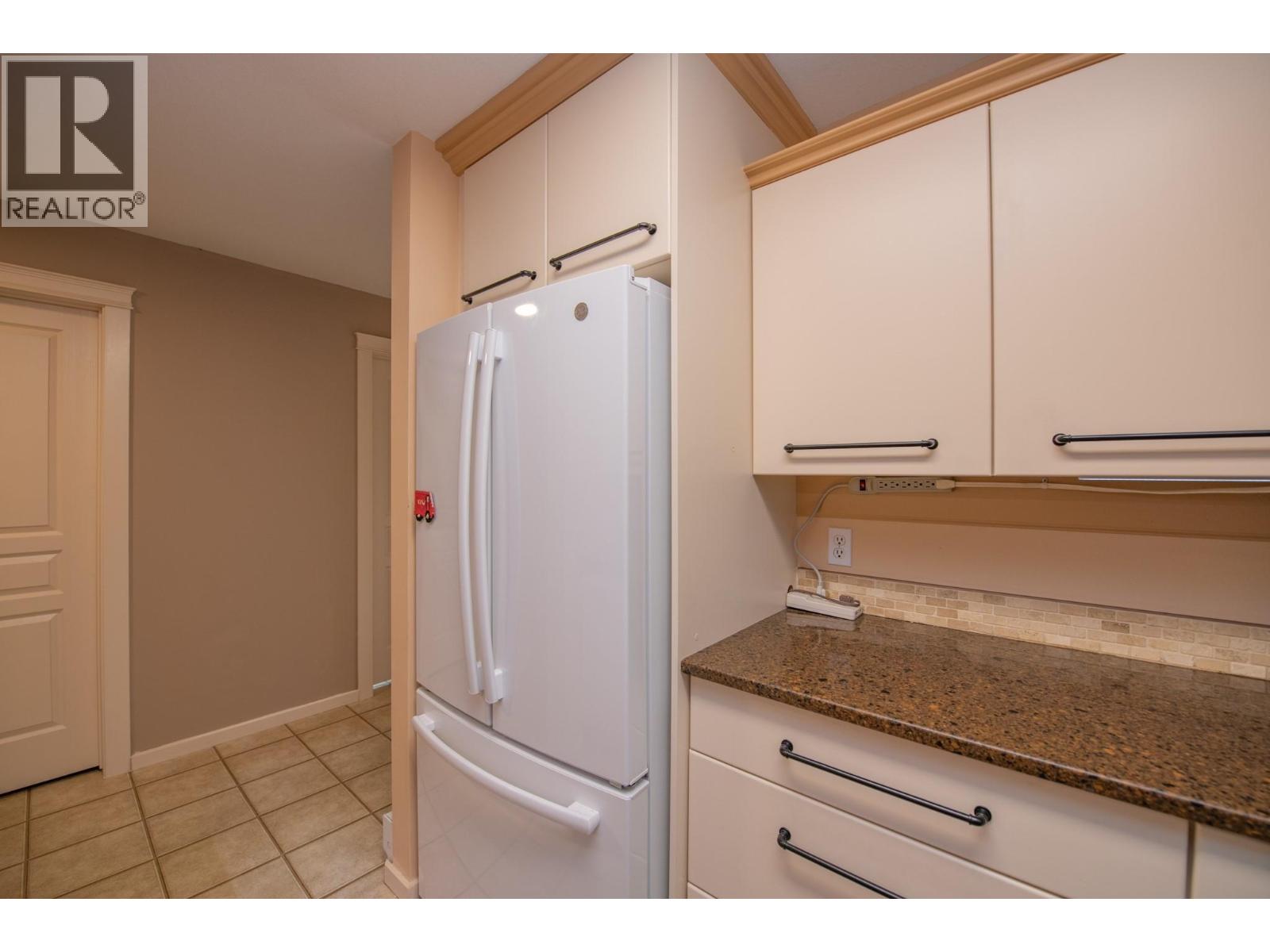 107 110 Kalamalka Lake Road, Vernon