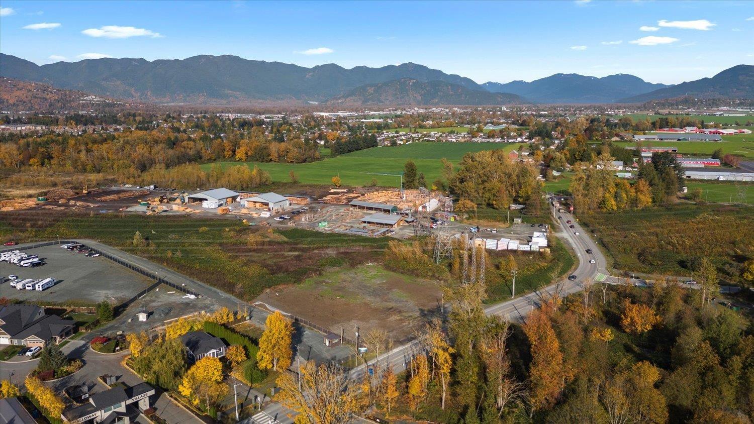 6305 CHILLIWACK RIVER ROAD, Sardis South - Photo 2 of 20, Chilliwack, British Columbia