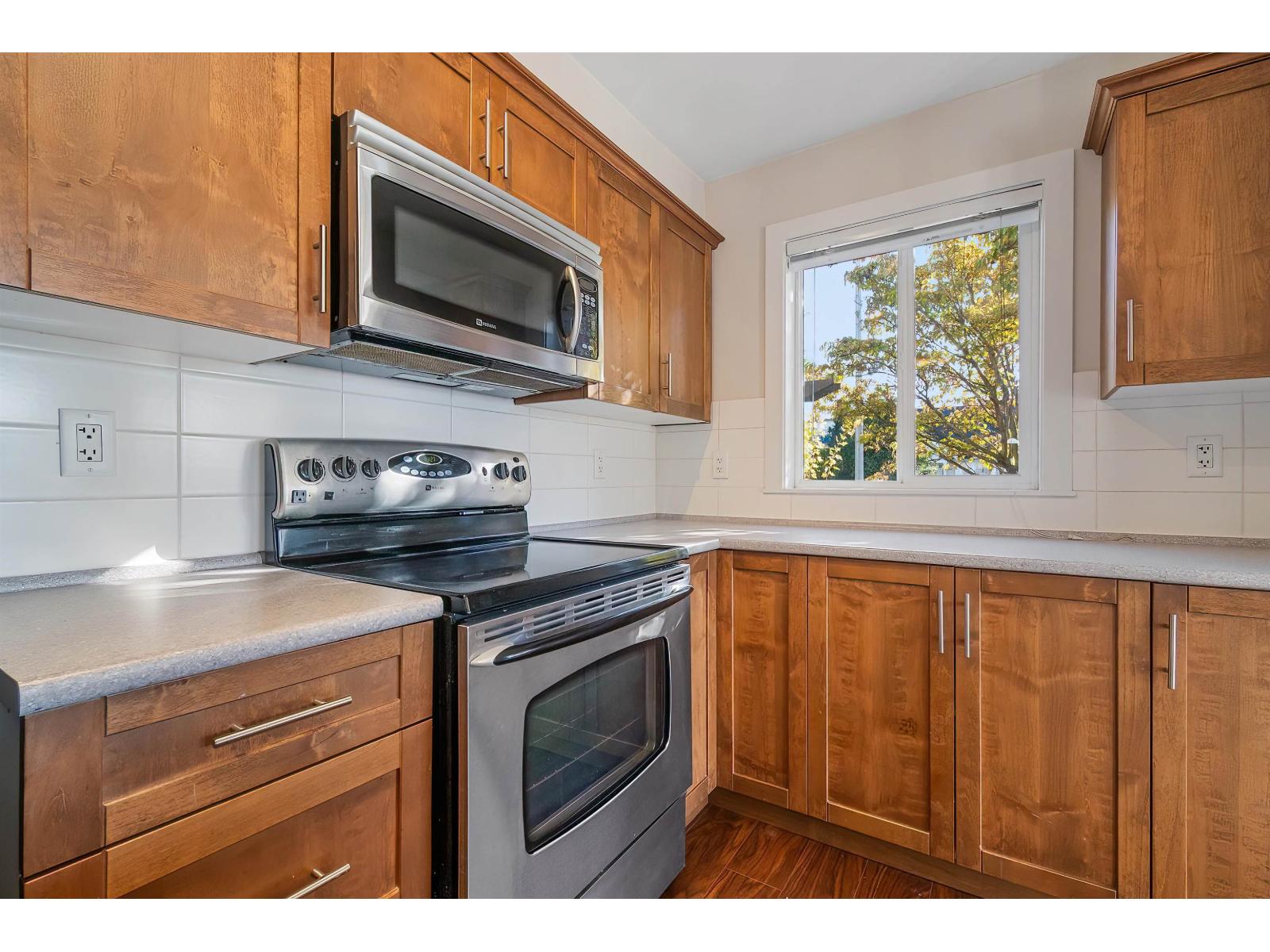 106 9422 VICTOR STREET, Chilliwack Proper East, Chilliwack