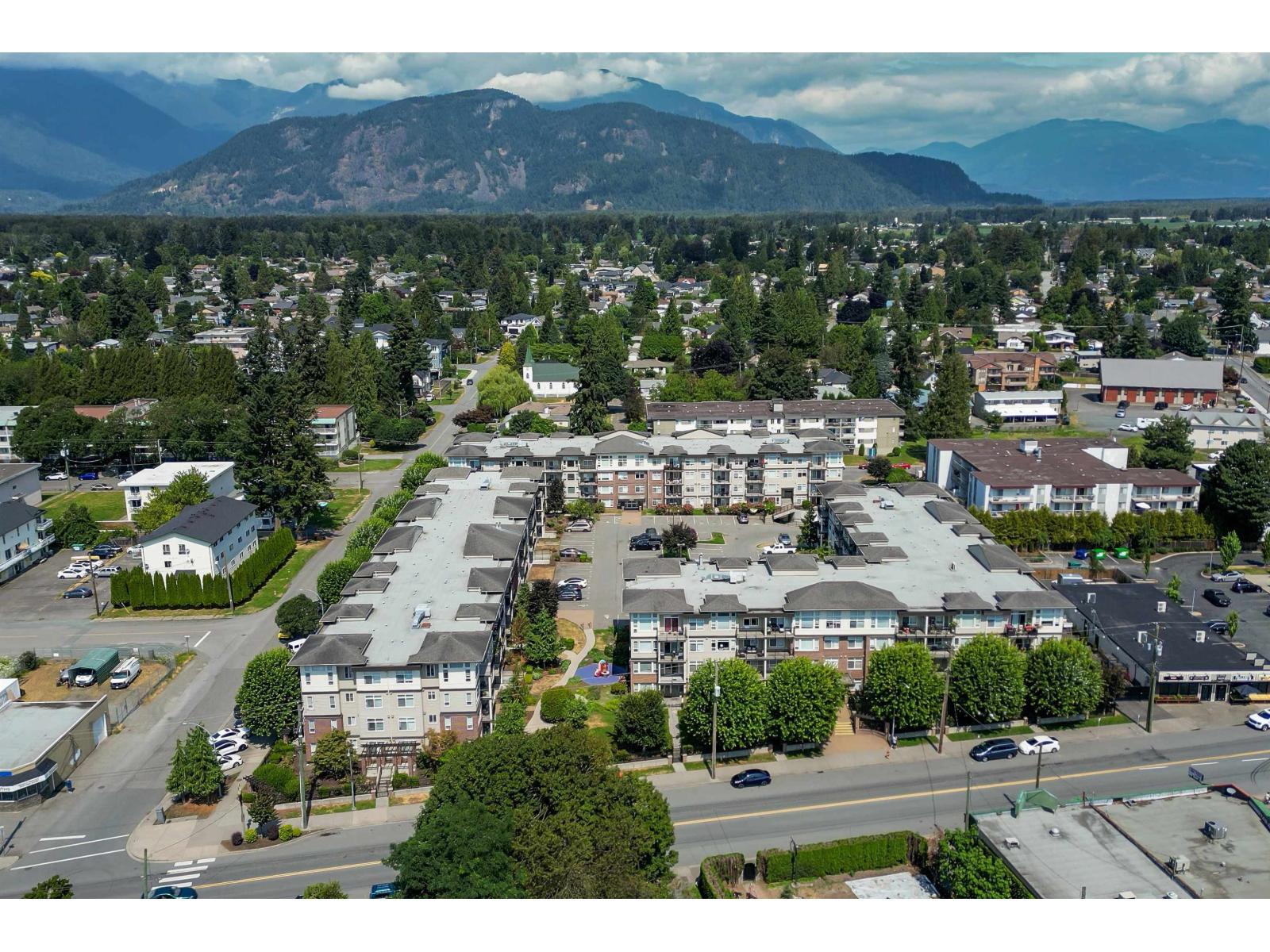 106 9422 VICTOR STREET, Chilliwack Proper East, Chilliwack