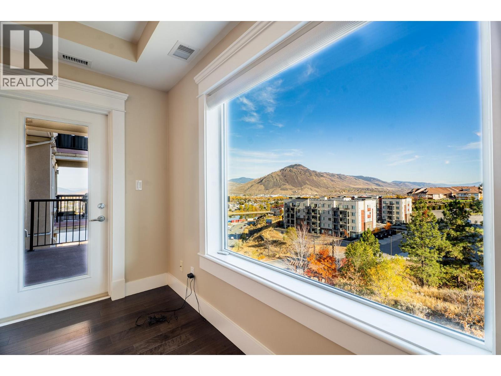 #504 975 VICTORIA  W STREET - 6