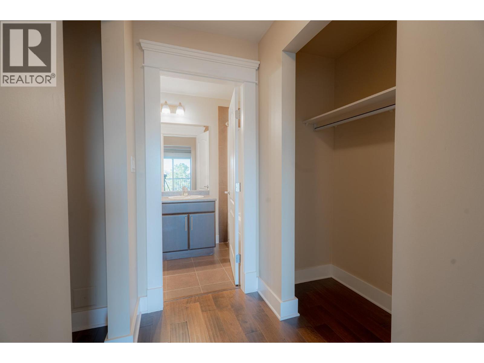 #504 975 VICTORIA  W STREET - 18